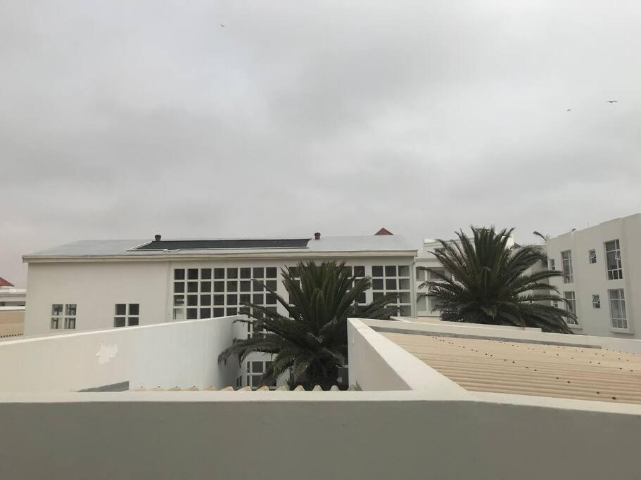 A Zen And Chic Beachfront Apartment Swakopmund Ngoại thất bức ảnh